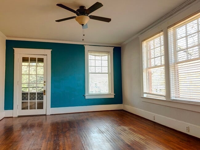Apartments at Munger Place - Apartments at Munger Place Unit 2