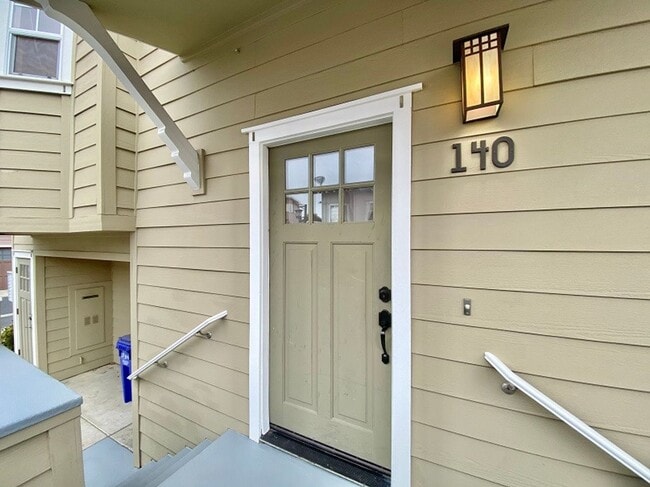 Photo - 140 Valley Oak Dr Unit 140