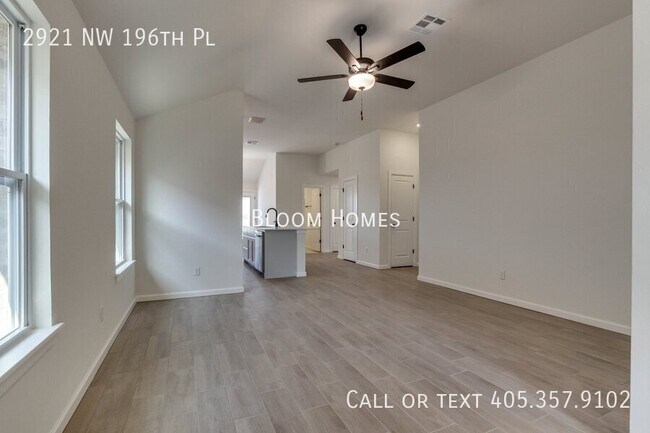 Photo - 2921 NW 196th Pl