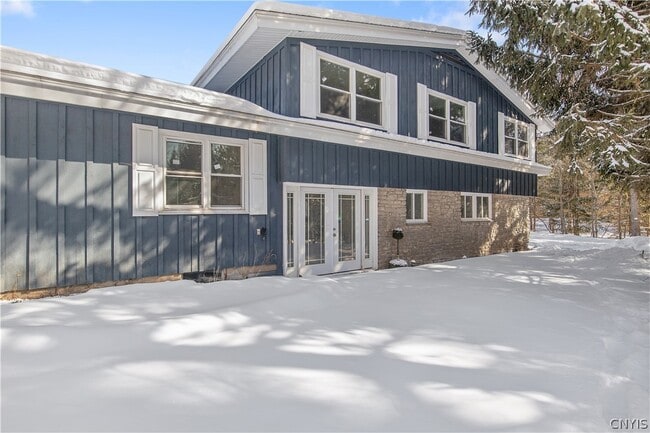 Building Photo - 7301 Dogwood Ln