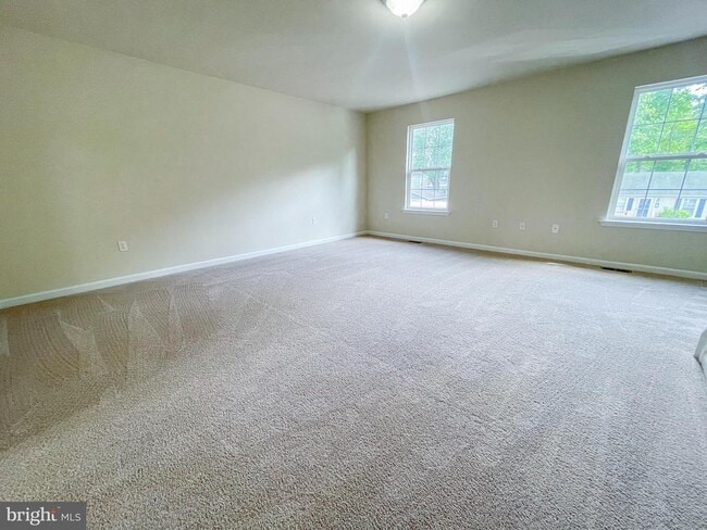 Building Photo - 3810 5th St Rental