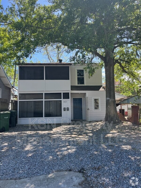 Building Photo - 1011 E 39th St Rental