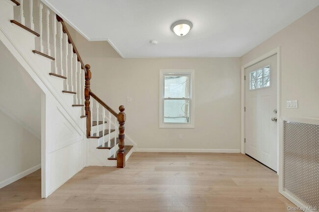 Photo - 25 S Washington St