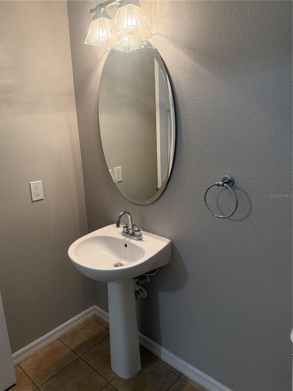 Photo - 13102 Honey Locust Dr