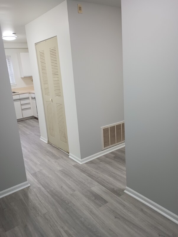 Photo - 4905 Belmont St Unit 6