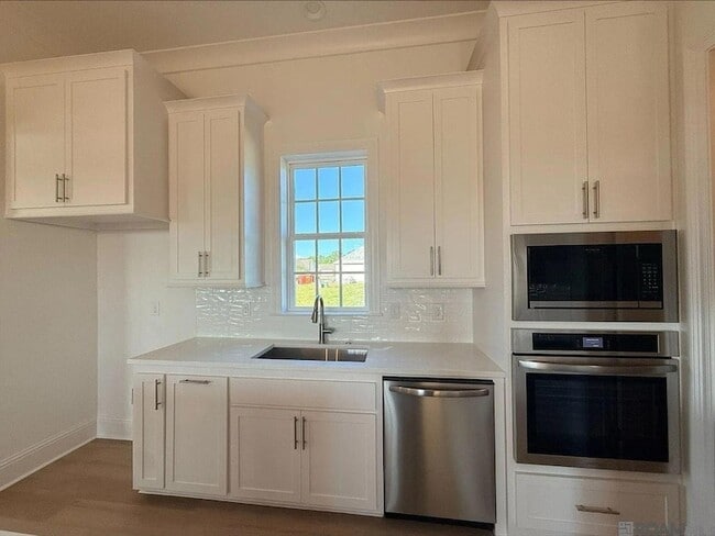Photo - 7671 Dearborne Dr