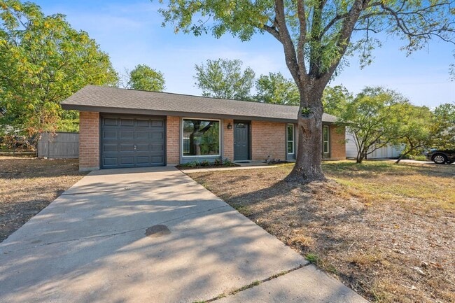 Building Photo - 504 Seminole Dr Rental