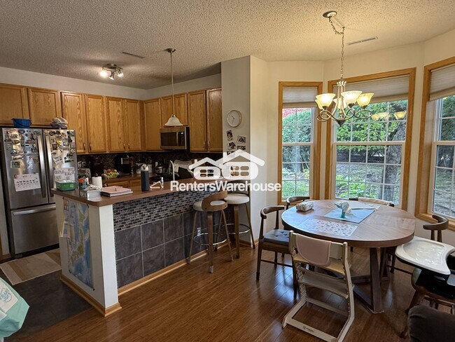 Photo - 3029 Hemingway Tr