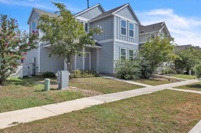 Photo - 132 Fabion St