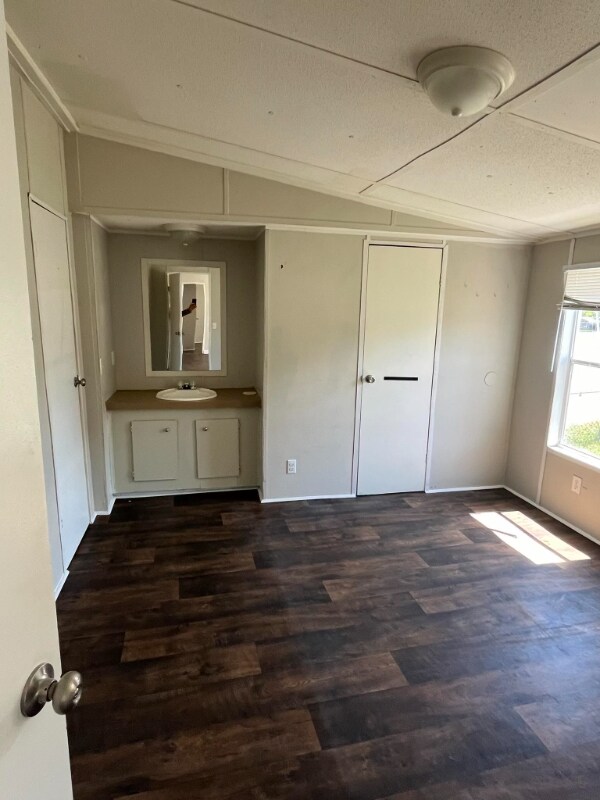 Photo - 1406 Burrell Rd