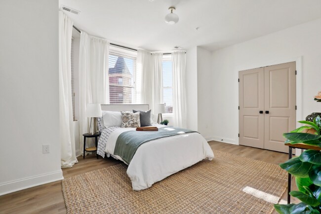 Photo - 2201 Brookfield Ave Unidad 203