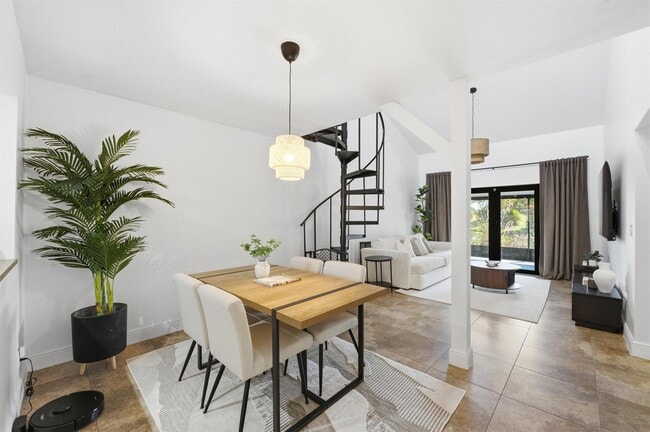 Photo - 2075 SW 82nd Ave