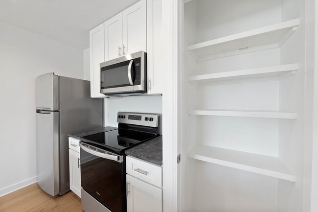 Photo - 2927 Nicholson Dr