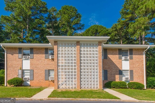 Building Photo - 200 Willow Rd Unit 2A Rental
