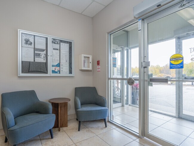 Photo - Bay Court Apartments