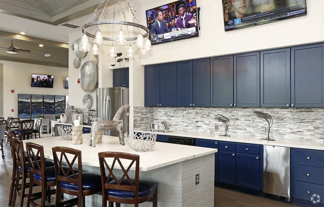 Interior Photo - Camden Waterford Lakes Rental