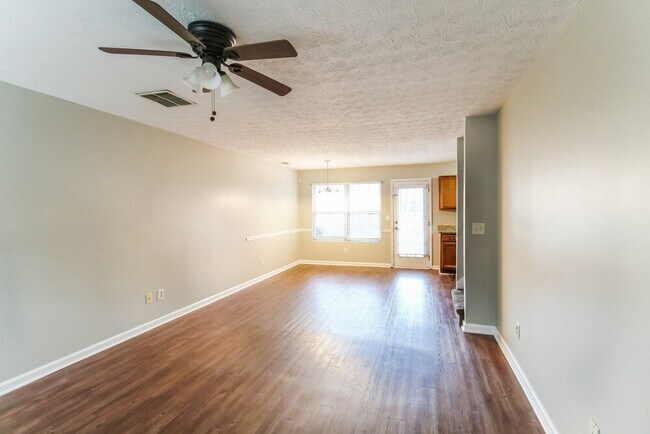 Photo - 5135 Tussahaw Crossing