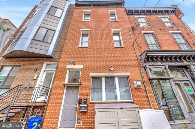 Photo - 2452 Frankford Ave