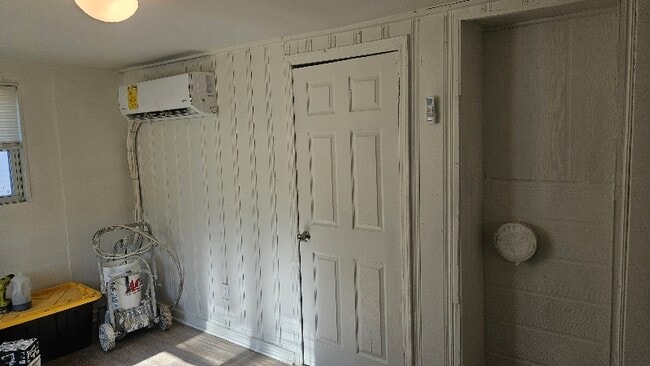 Photo - 1372 Ridge Rd