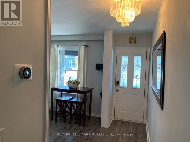 Photo - 70 Rockwell Ave