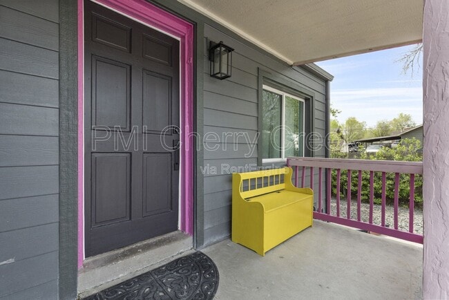 Photo - 156 S Newton St