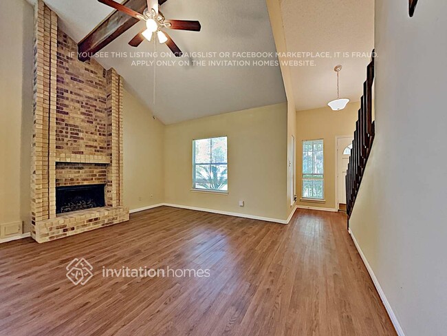 Photo - 11 Brentwood Oaks Ct