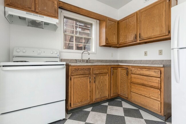 Photo - 705 M St Unidad #1