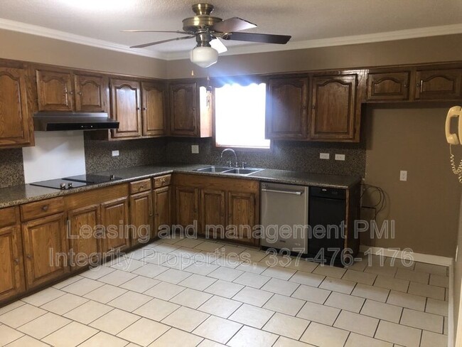 Photo - 2809 S Curtis Dr