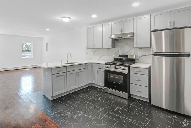 Building Photo - 370 Broadway Rental