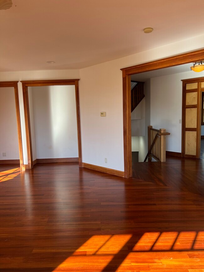 Photo - 5825 Saint Paul Ct