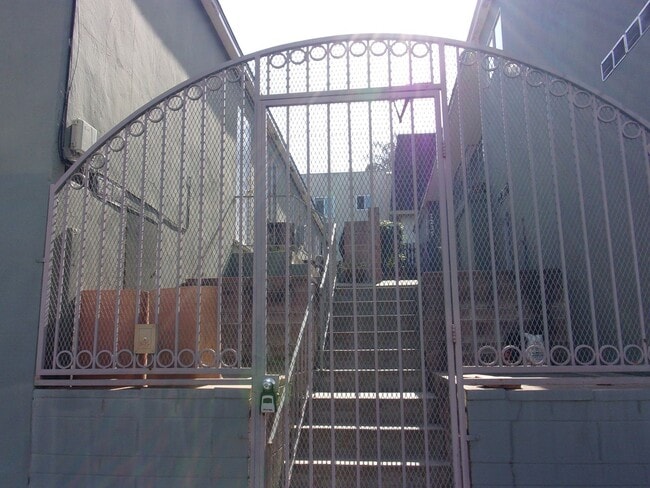 Photo - 1233-1235 29th St/2903-2906 A St Unit 1235