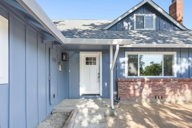 Photo - Updated 4 Bed 2 Bath Available for Immediate Move-In!
