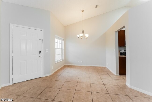 Photo - 176 Heatherwood Dr
