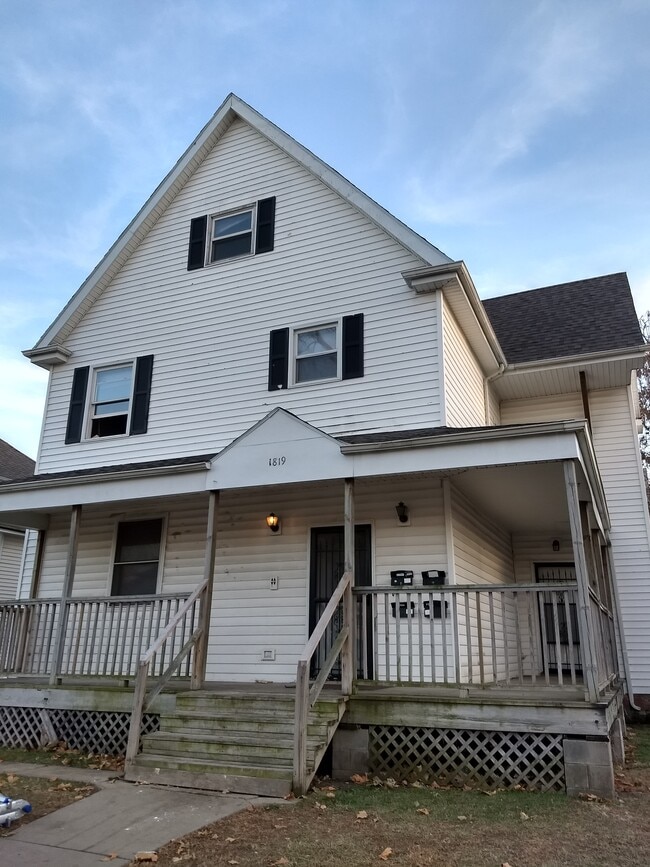 Photo - 1819 Pinkney St Unit 1