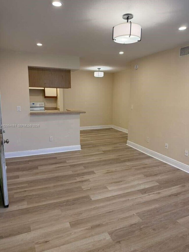 Photo - 1247 SW 46th Ave Unit 1306