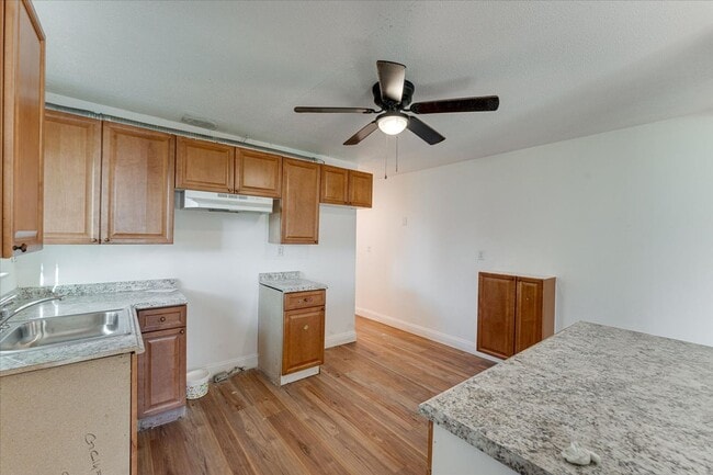 Photo - 1803 E 26th St Unidad 1803 E 26th St. apt A
