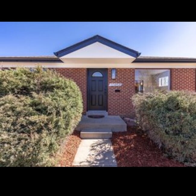 Photo - 10454 Grant Dr House