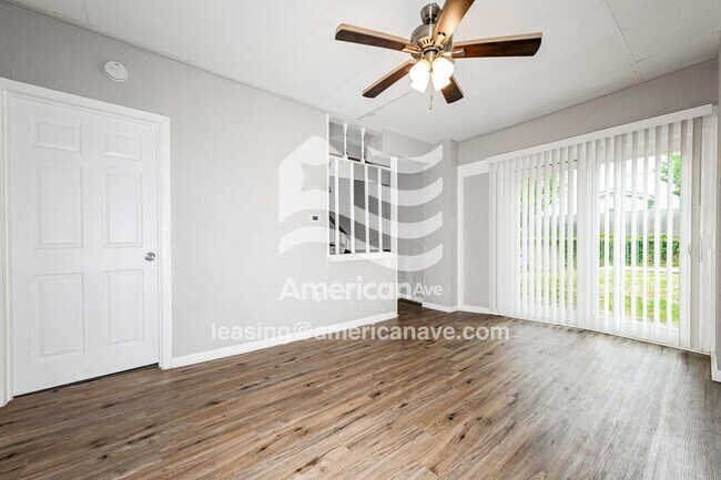 Photo - 1623 Lynn Ave
