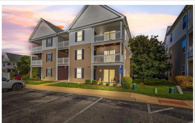 Building Photo - 9740 Bexley Station Dr Unit Bexley Station