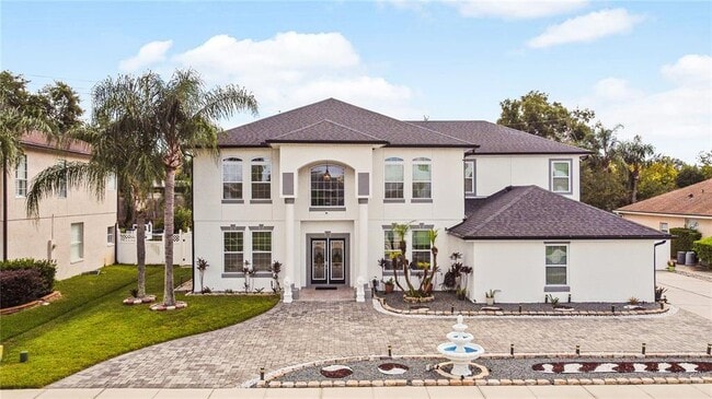 Photo - 352 Radisson Pl