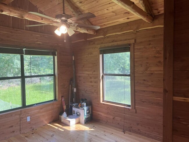 Photo - 313 N Berry Ridge