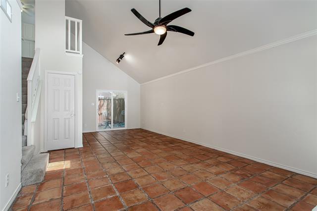 Photo - 1502 Villars St