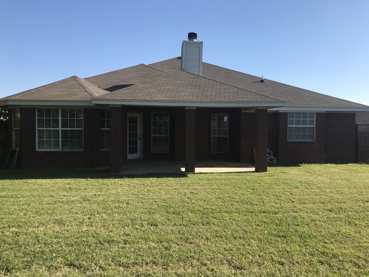Photo - 2202 Amethyst Dr