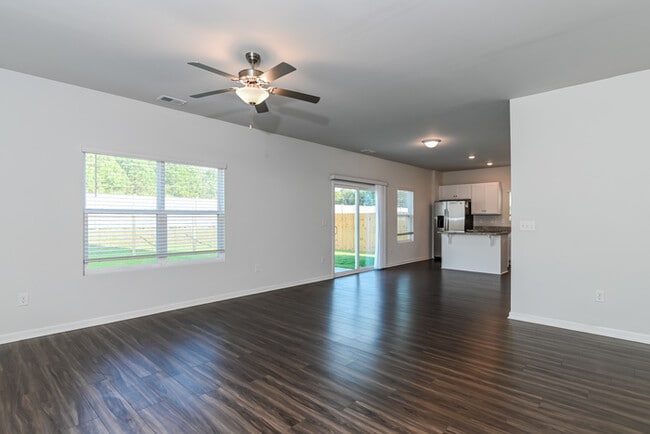 Photo - 336 Augustine Dr