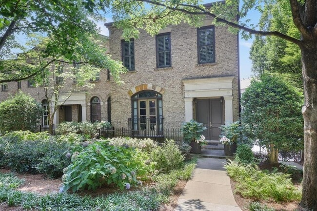 Photo - 3601 Habersham Rd NW