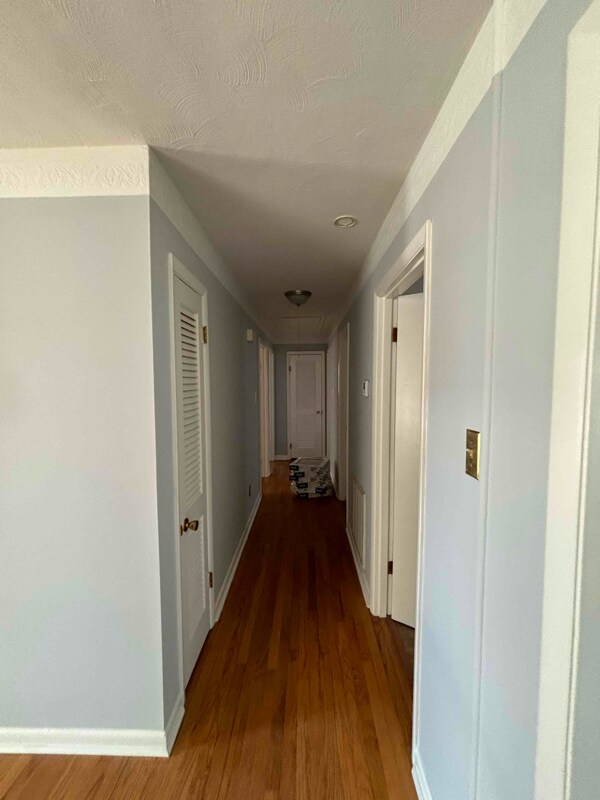 Photo - 206 W Roberts St