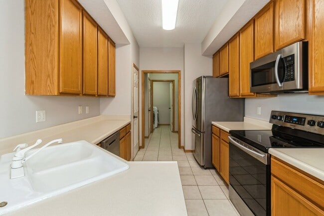Photo - UPDATED TOWNHOME!! 2 Bed, 2.5 Bath Townhome in Ankeny