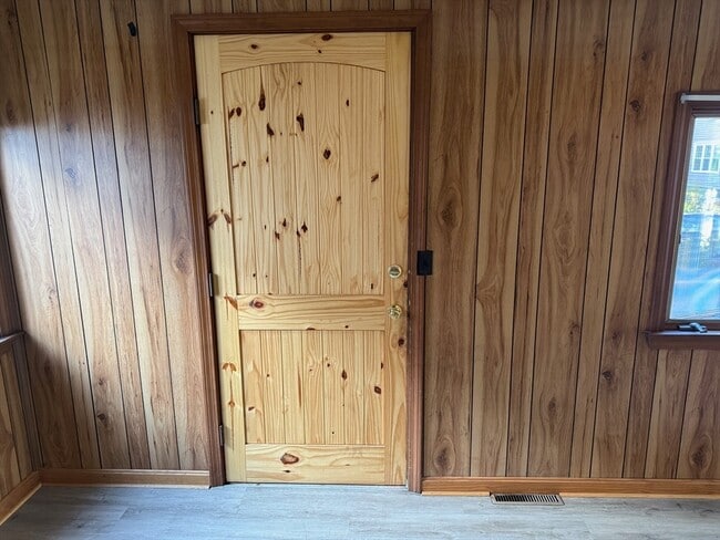 Photo - 49 Thornton St