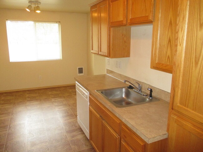 Photo - Two Bedroom Apartment in South Salem Unidad 310