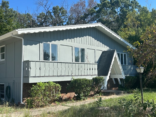 Building Photo - 18180-18184 Swiss Dr Rental